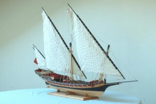 L'INDISCRET 24 guns sixth rate xebec 1750 - ship model